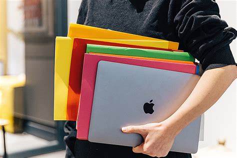 How to organize files and folders efficiently on a laptop